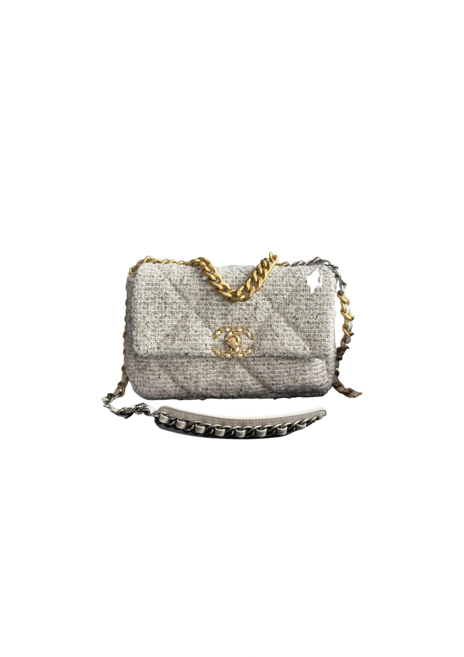 Chanel CC Medium 19 Maxi Bag White/Black/ Muticolor For Women 14 in / 36 cm