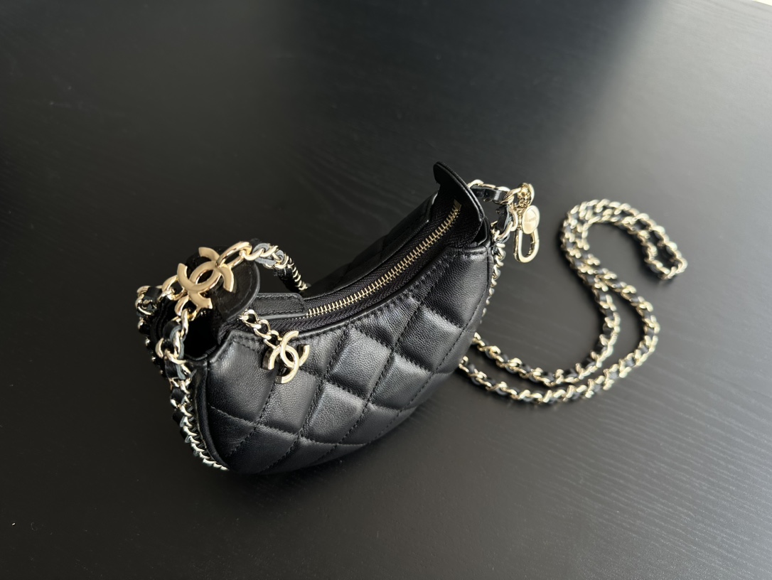 Chanel CC Mini 23P Hobo Loop Bag Black For Women 5.5 in/ 14 cm
