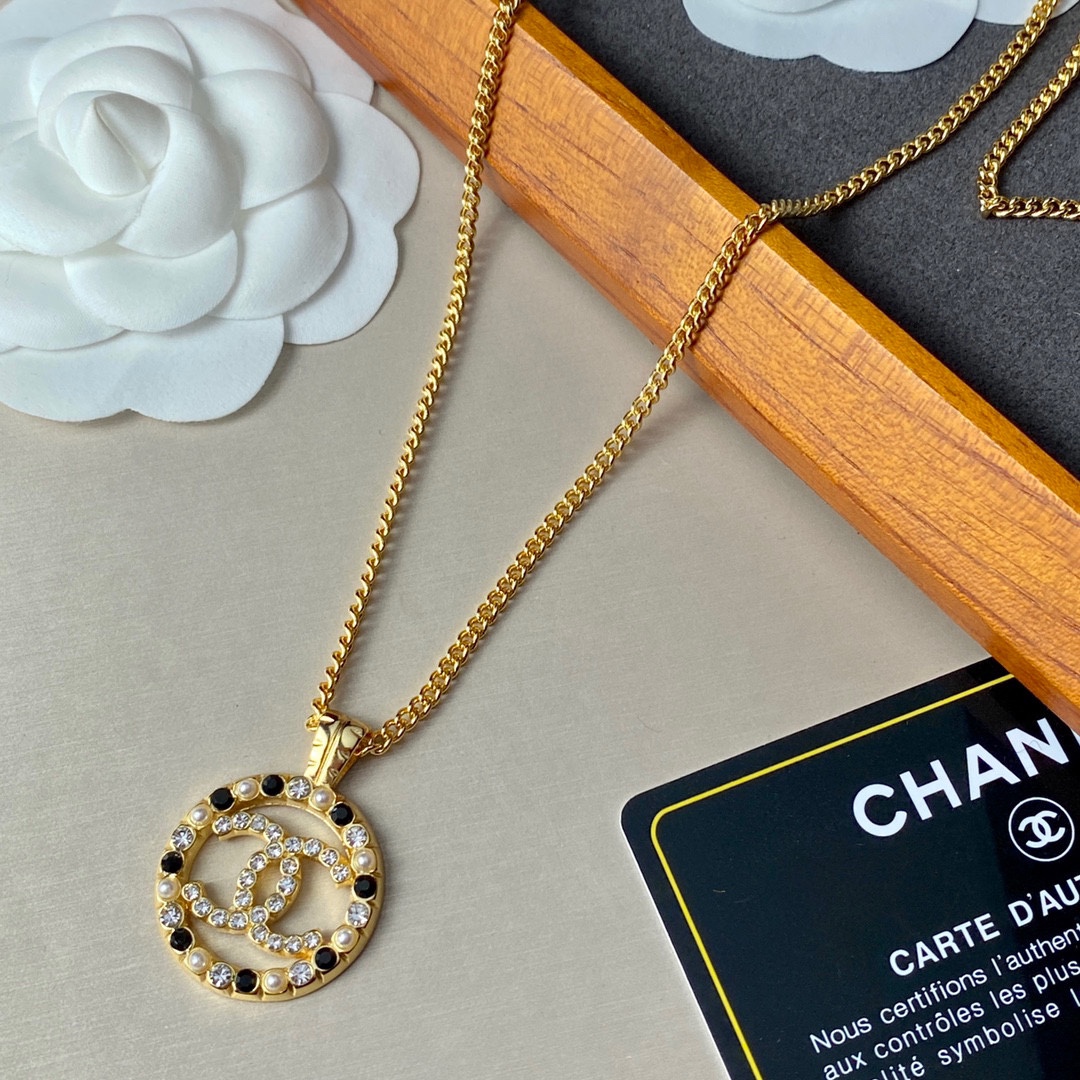 Chanel CC Necklace Gold For Women