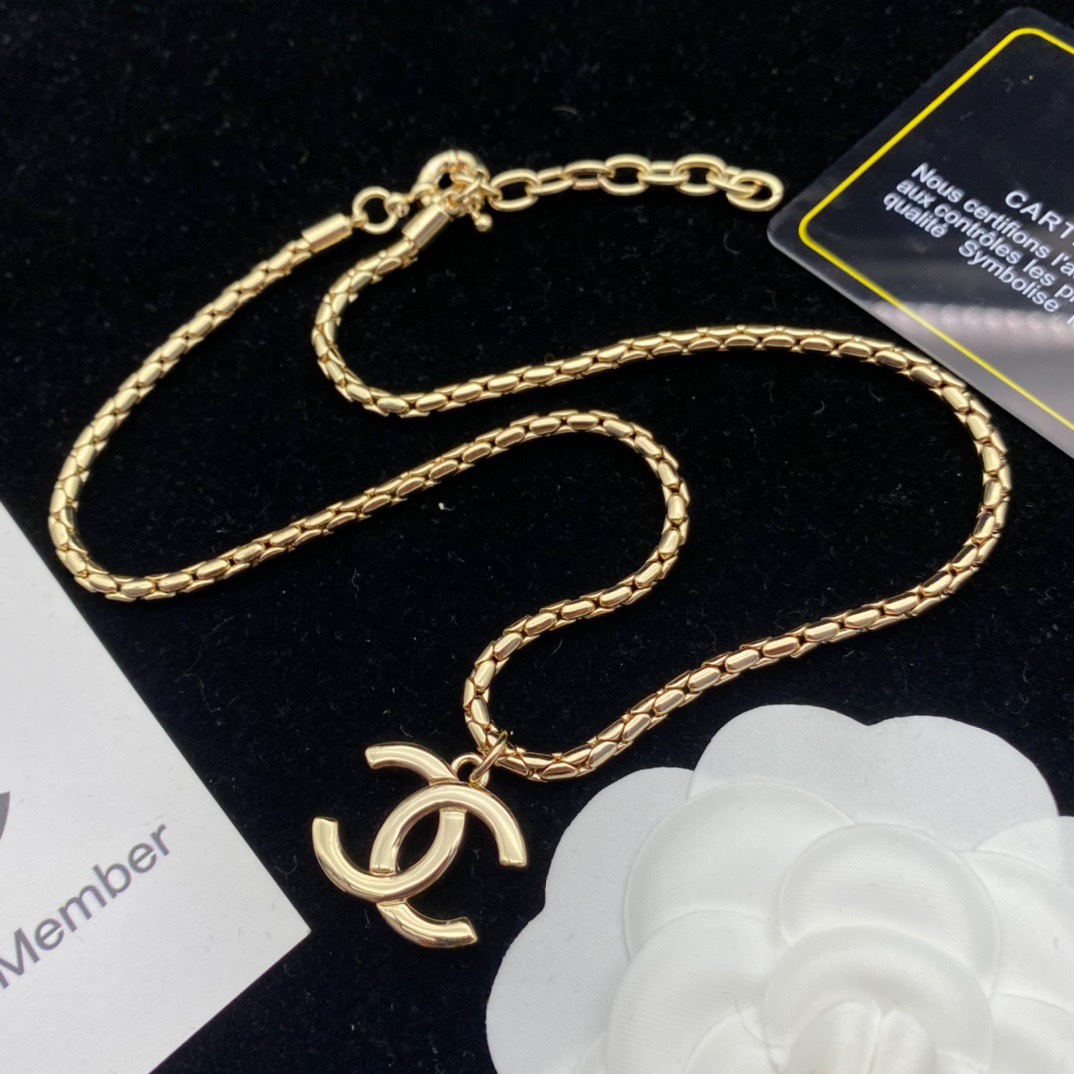 Chanel CC Necklace Gold For Women