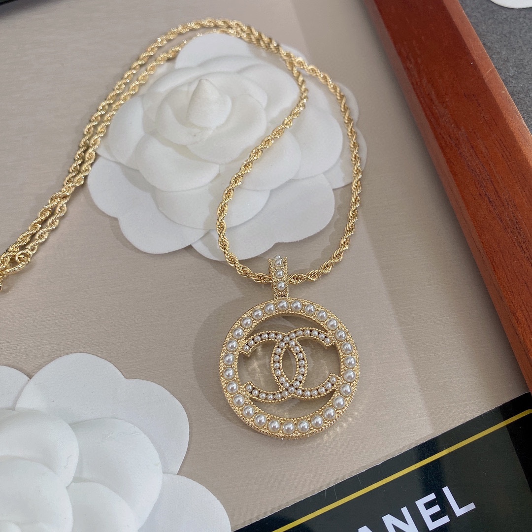 Chanel CC New Necklace Gold Tone For Women