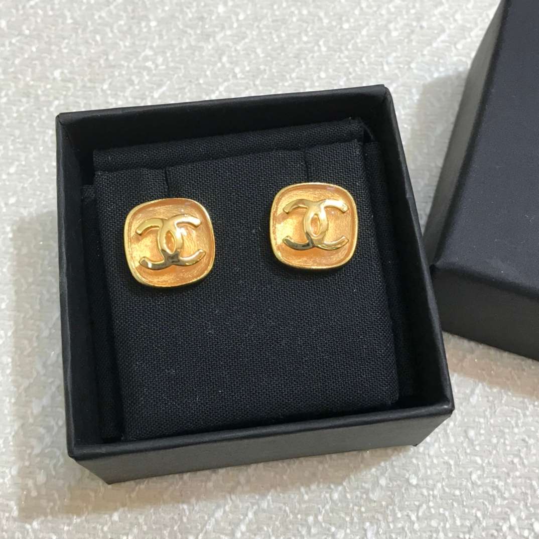 Chanel CC Square Earrings Gold For Women