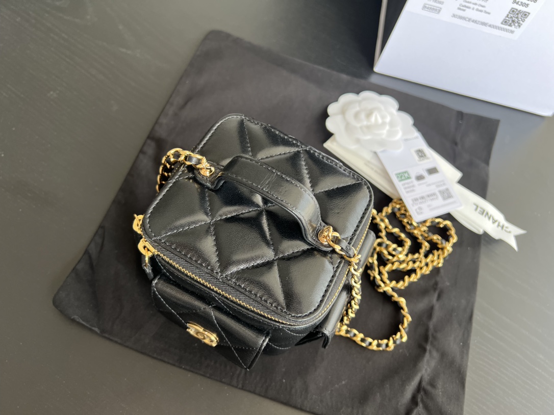 Chanel CC Vanity With Chain Bag Green Khaki /Black/White For Women 4.3 in/ 11 cm  AP3016 NK297