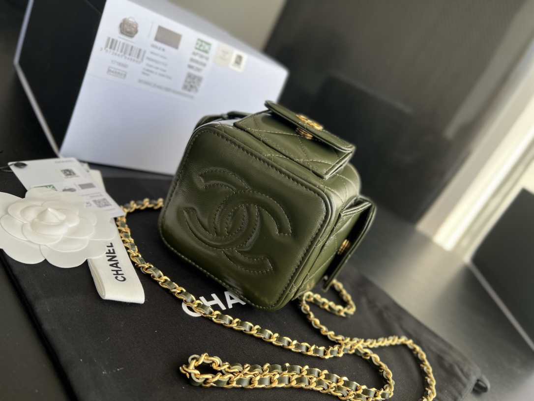 Chanel CC Vanity With Chain Bag Green Khaki /Black/White For Women 4.3 in/ 11 cm  AP3016 NK297