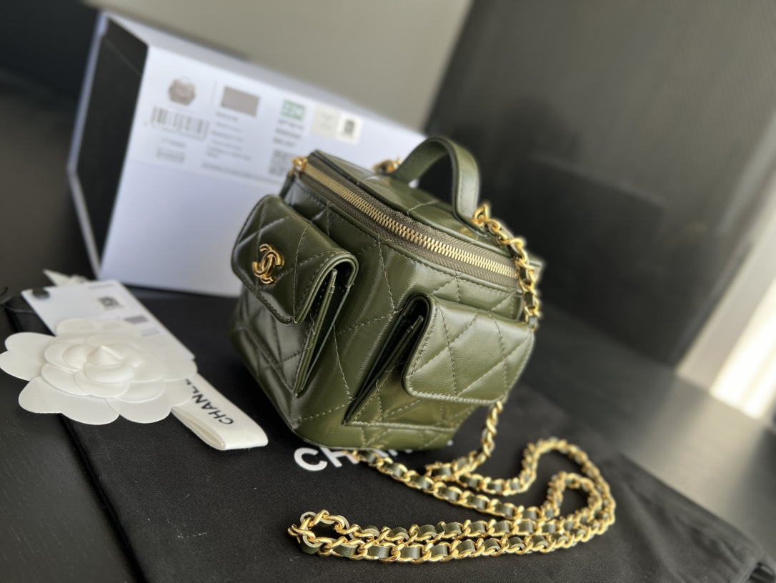 Chanel CC Vanity With Chain Bag Green Khaki /Black/White For Women 4.3 in/ 11 cm  AP3016 NK297