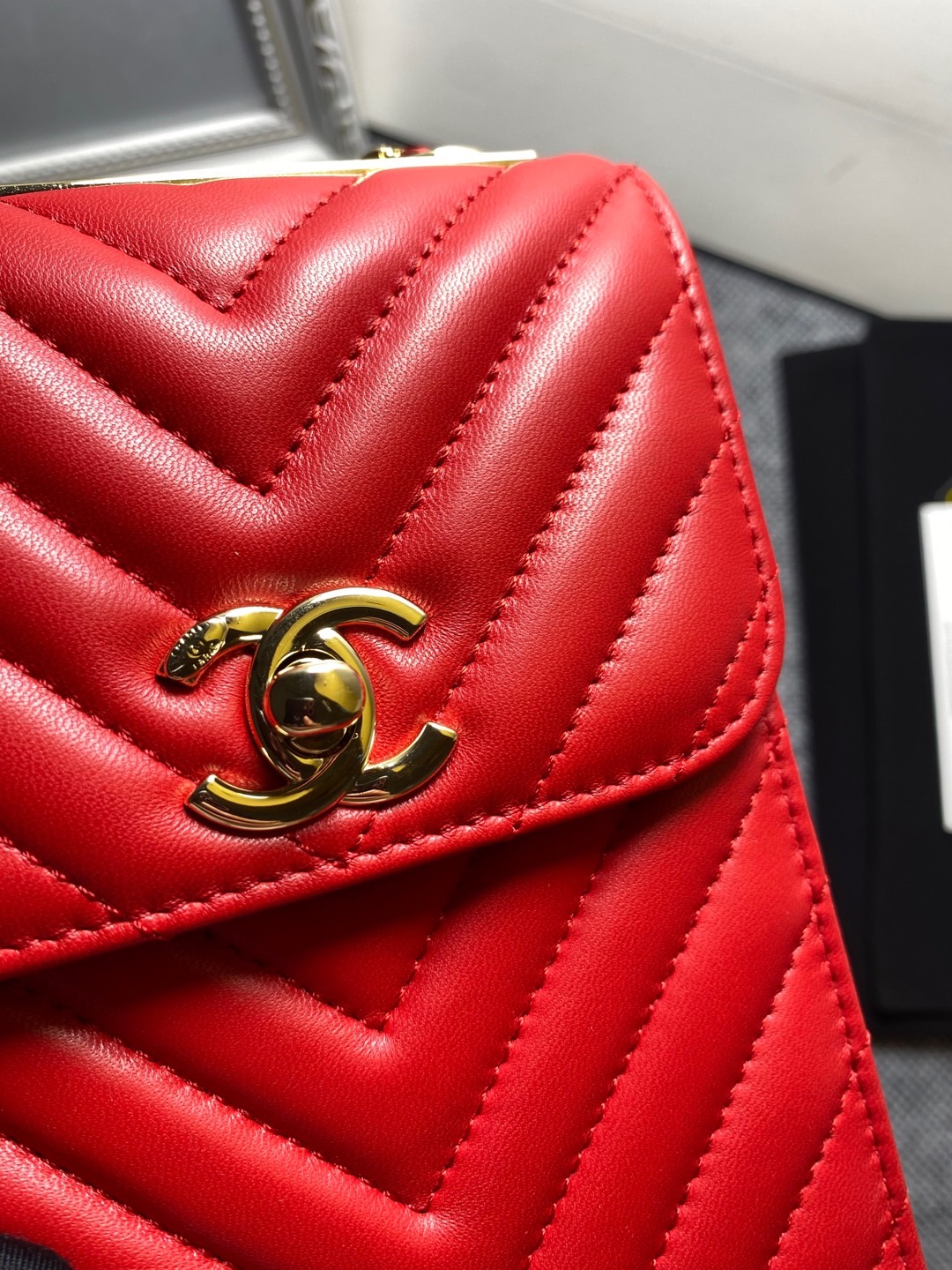 Chanel Chevron Trendy Cc Phone Red Bag For Women 18cm/7in