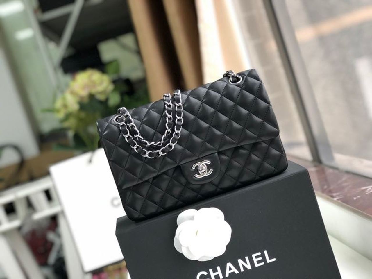 Chanel Classic HandBag Black For Women 9.9in/25.5cm