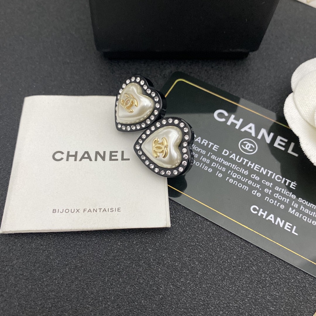 Chanel Classic Heart Black For Women