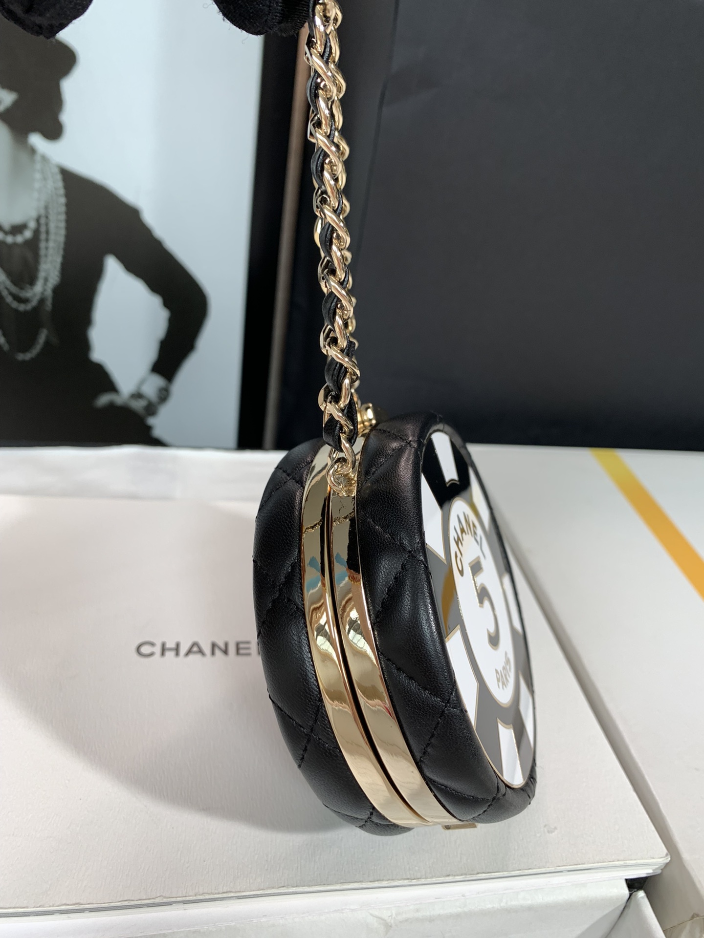 Chanel Clutch With Chain Black/Red/Green For Women 3.2in/8cm AP3074
