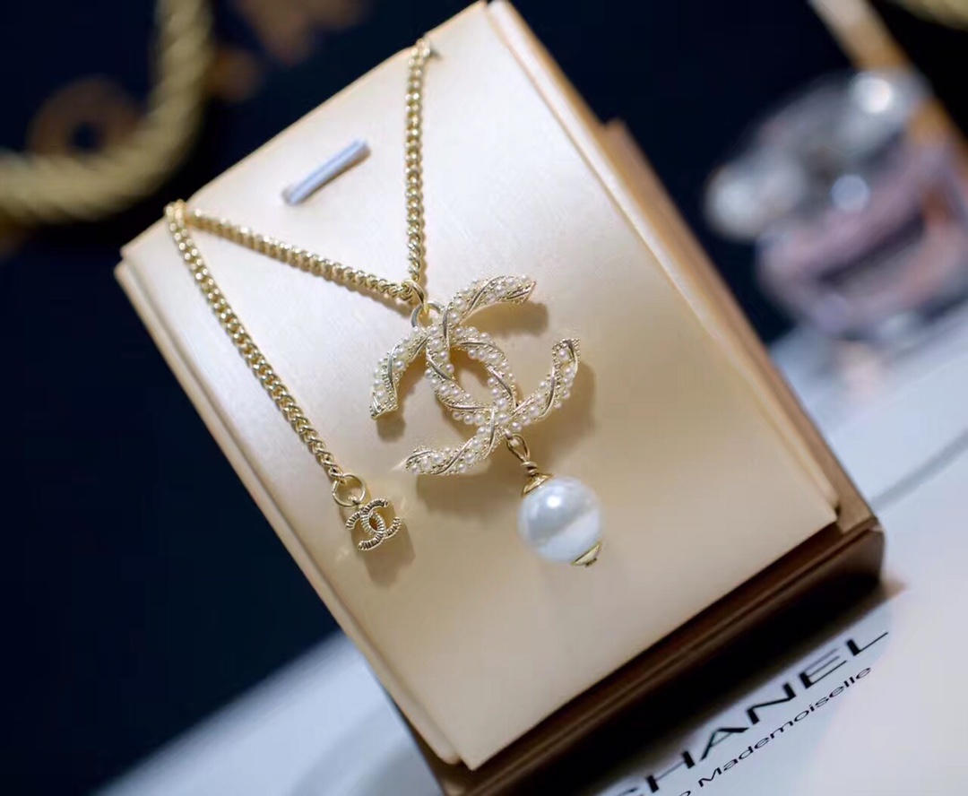 Chanel Dangling Douple C With Pearl Necklace Gold Tone For Women