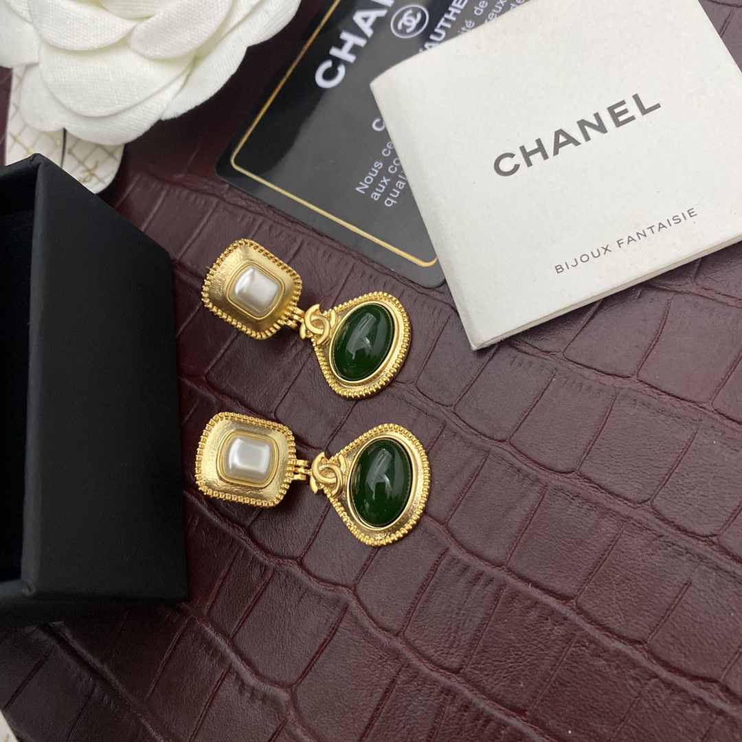 Chanel Dark Green Stone Thick Border Earrings Gold Tone For Women