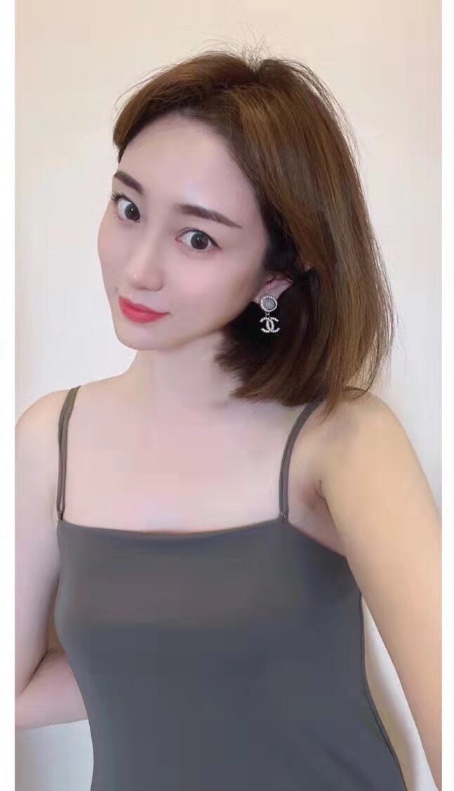 Chanel Dazzling Princess Earrings Gold For Women