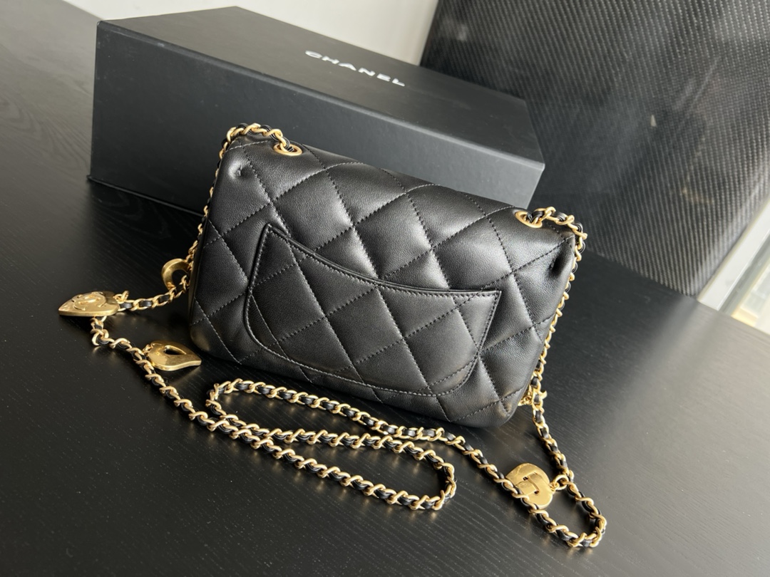 Chanel Diana Hobo Bag With Chain Black/White For Women 7 in / 17.8 cm