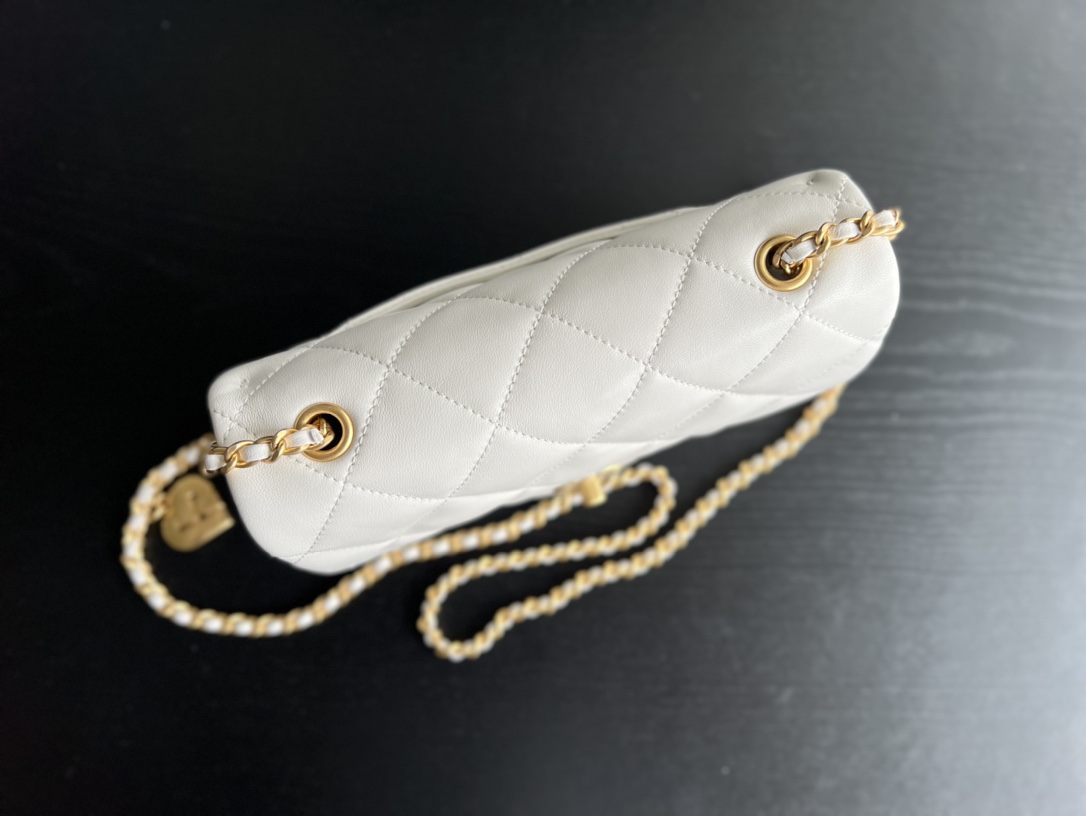 Chanel Diana Hobo Bag With Chain Black/White For Women 7 in / 17.8 cm