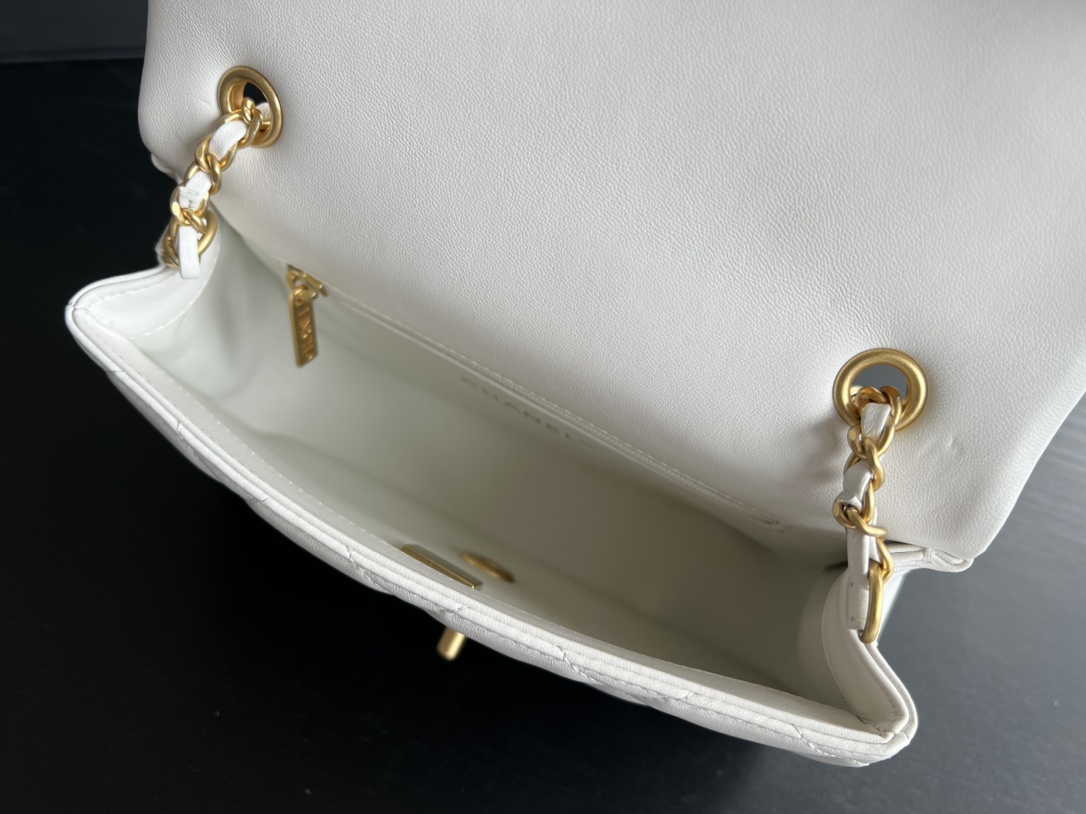 Chanel Diana Hobo Bag With Chain Black/White For Women 7 in / 17.8 cm