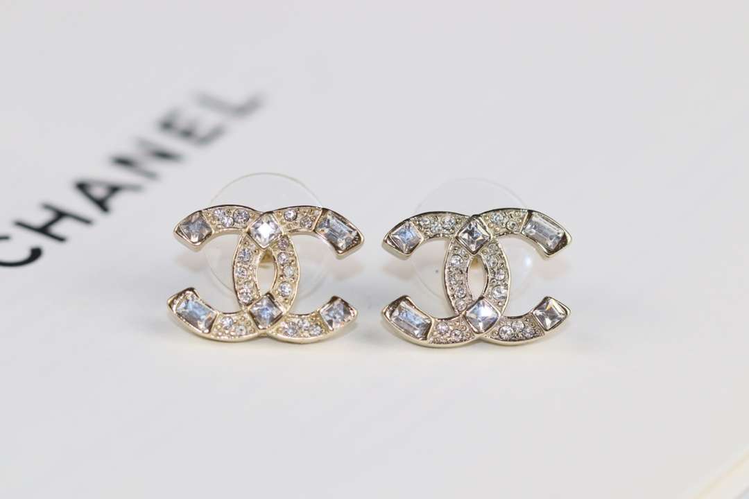 Chanel Double C Earrings Gold For Women – ougold