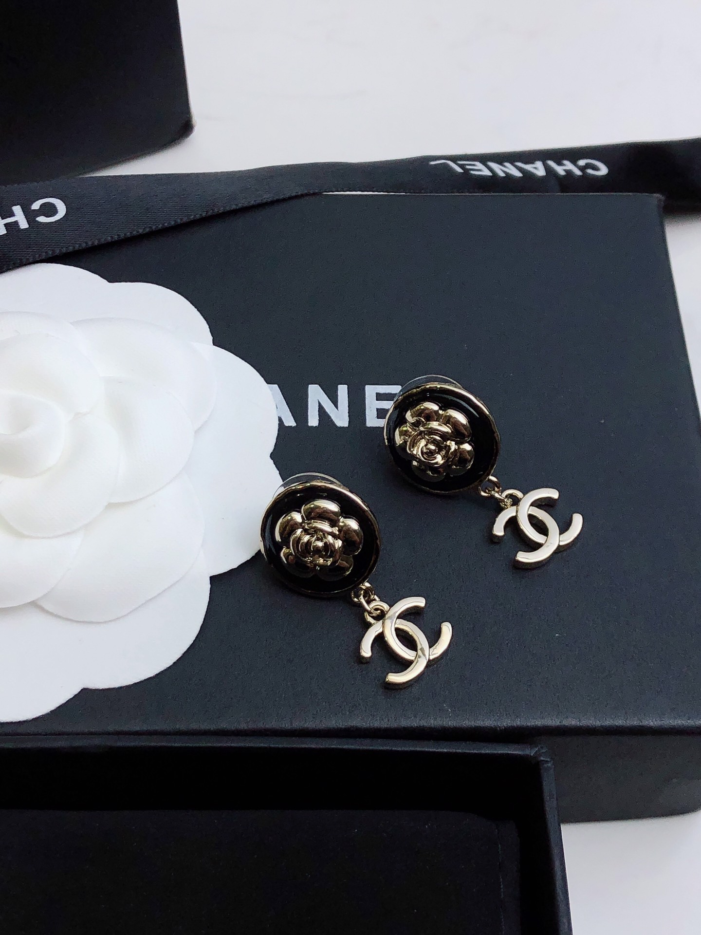 Chanel Flower Earrings Black For Women