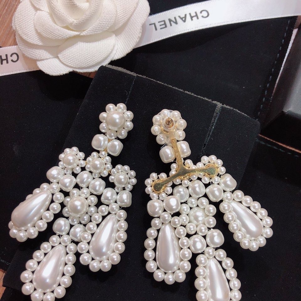 Chanel Full Pearls Earrings White For Women