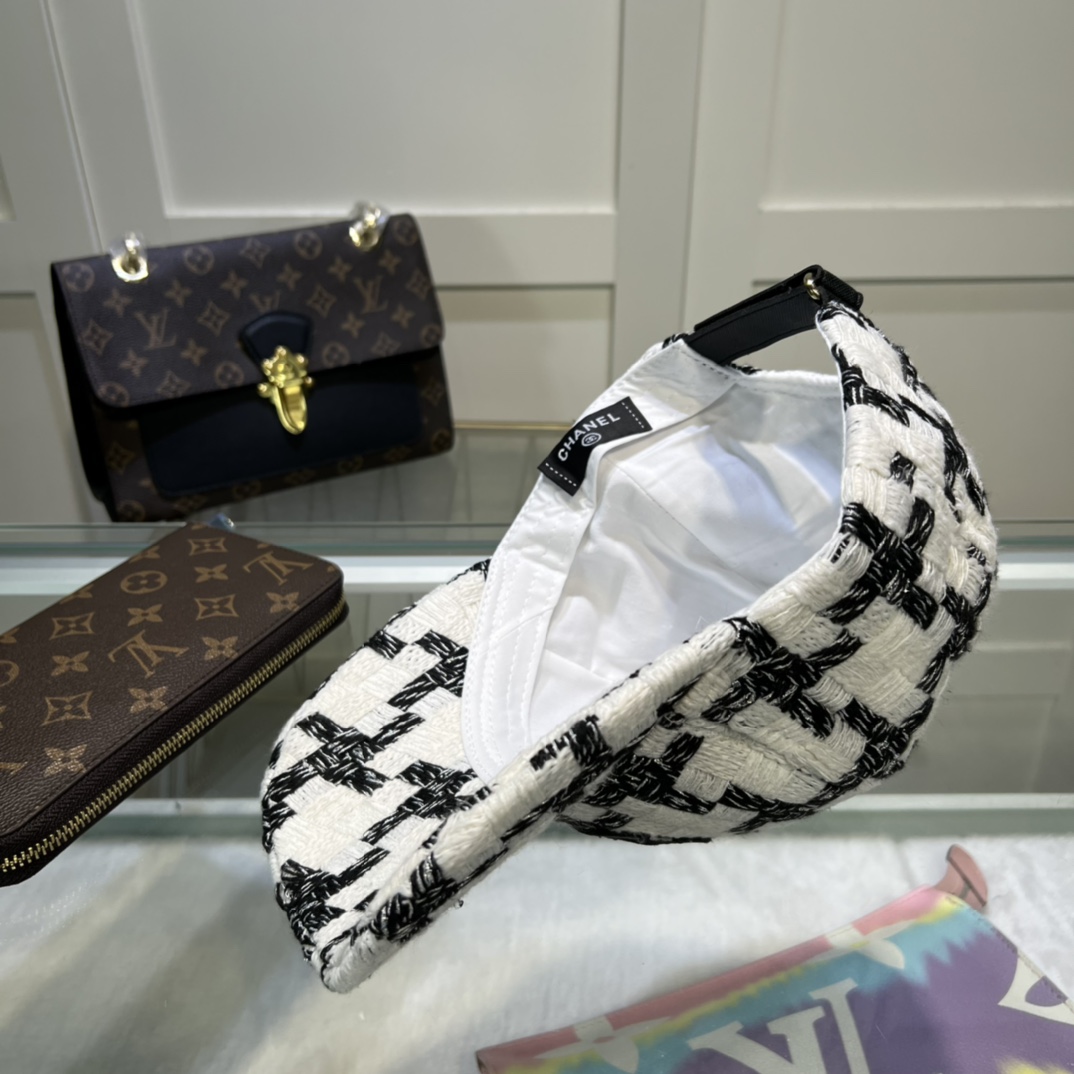 Chanel Hat Black/White