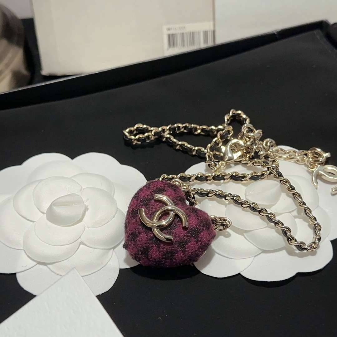 Chanel Heart Mirror Necklaces Pink For Women