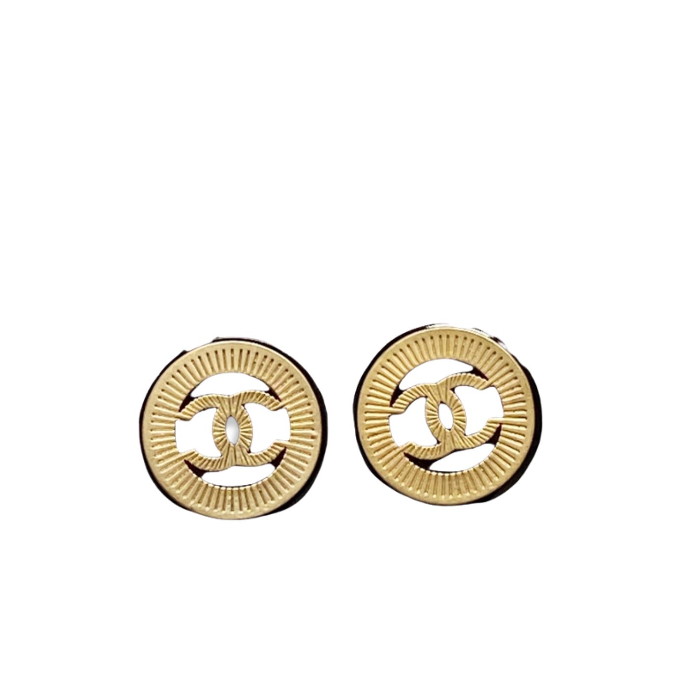 Chanel Huge Button Motif Earrings Gold For Women