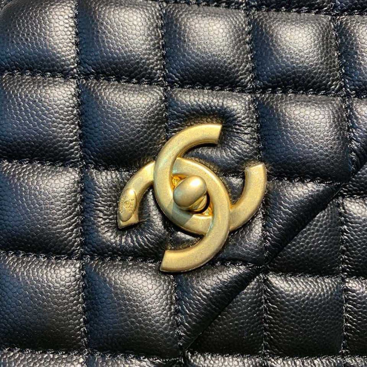 Chanel Large Flap Bag With Top Handle Black For Women, Women’s Handbags, Shoulder And Crossbody Bags 11in/28cm