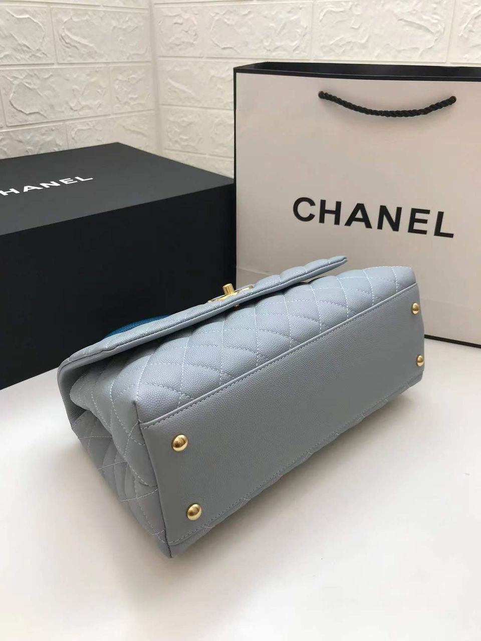 Chanel Large Flap Bag With Top Handle Light Grey For Women, Women’s Handbags, Shoulder And Crossbody Bags 11in/28cm