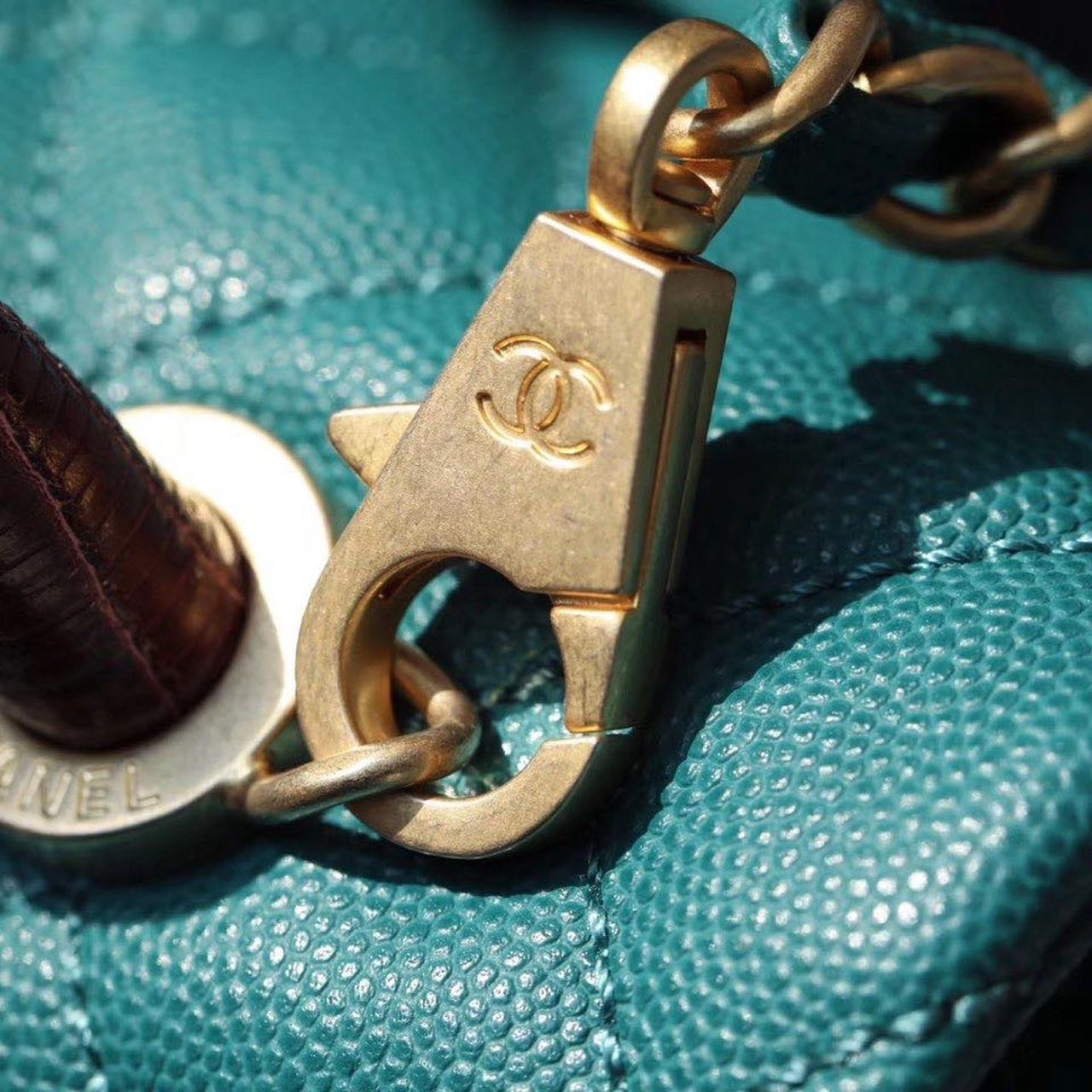 Chanel Large Flap Bag With Top Handle Teal For Women, Women’s Handbags, Shoulder And Crossbody Bags 11in/28cm
