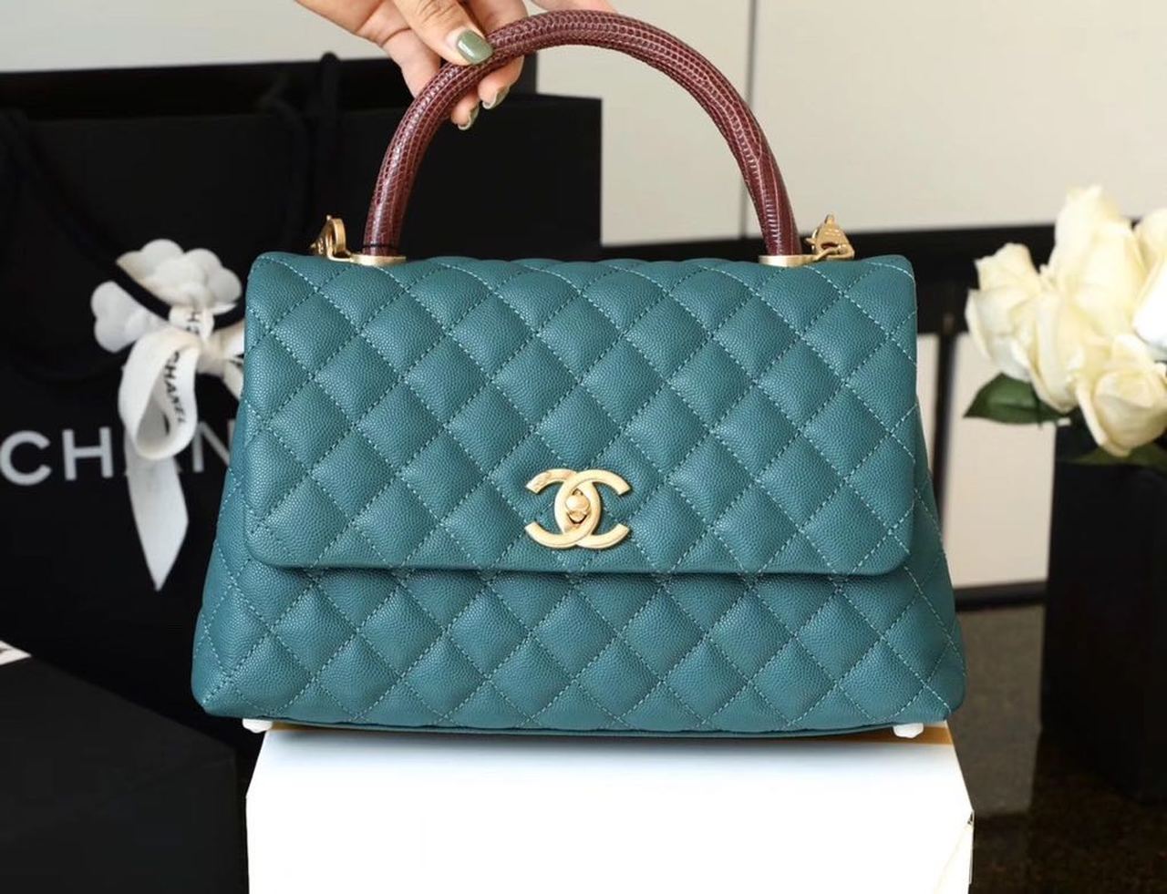 Chanel Large Flap Bag With Top Handle Teal For Women, Women’s Handbags, Shoulder And Crossbody Bags 11in/28cm