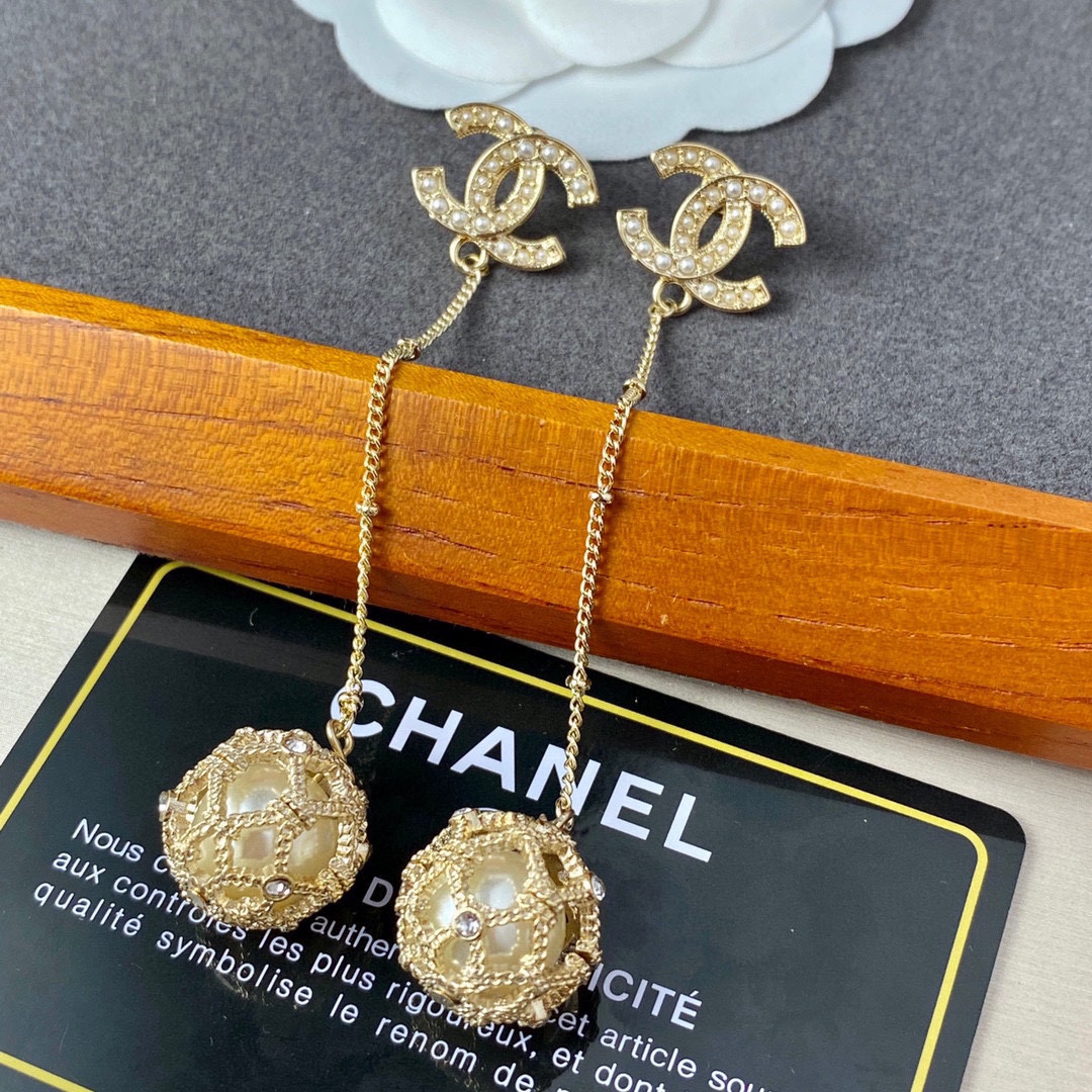 Chanel Long Earrings Gold For Women