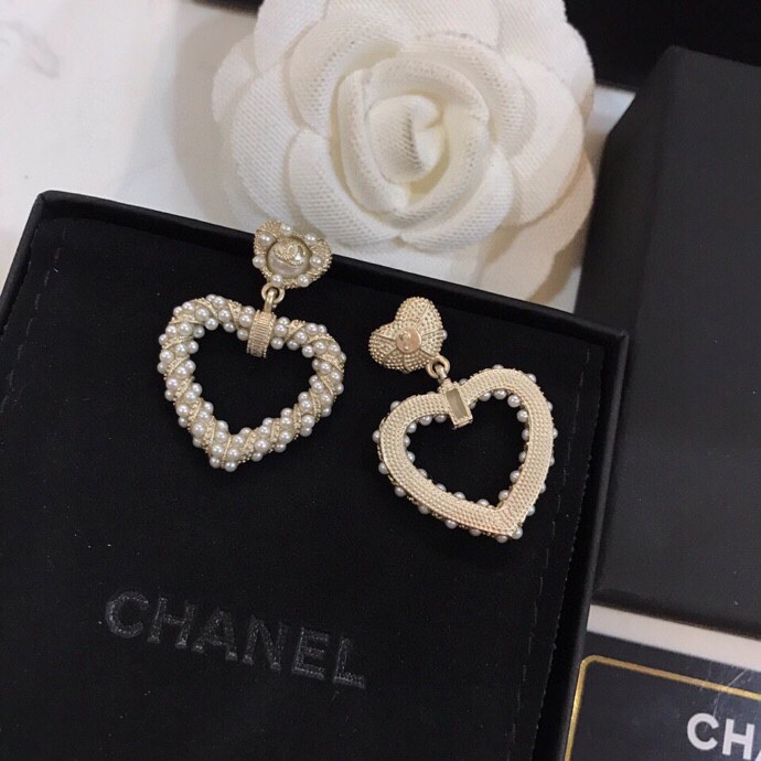 Chanel Lovely Heart Earrings Gold Tone For Women