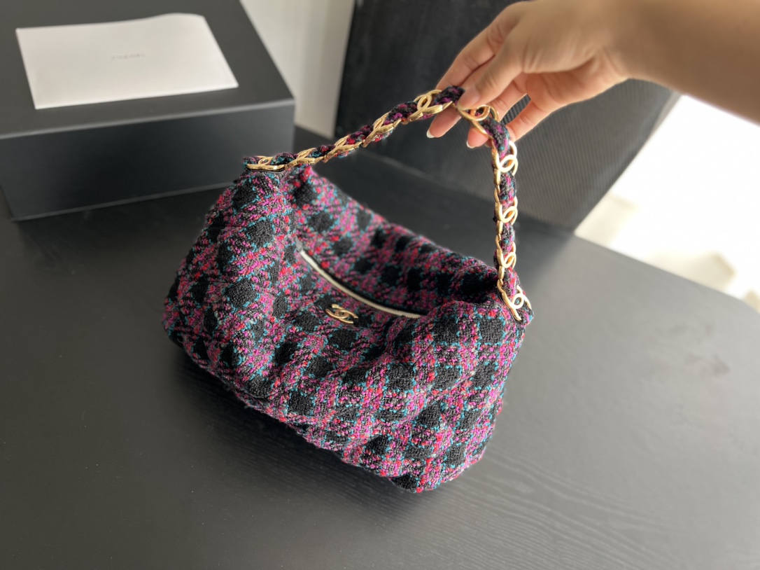 Chanel Maxi Hobo Bag Multicolor/ Black For Women 17.6 in / 45 cm AS3632 NK244