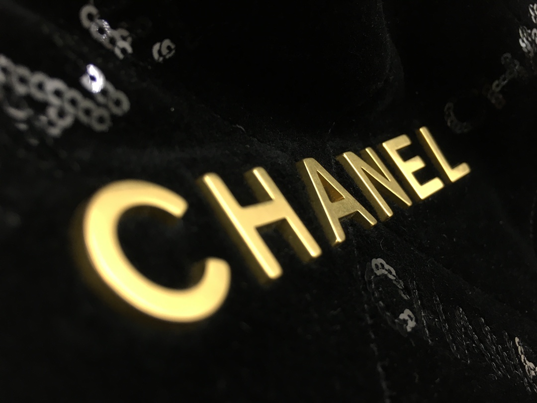 Chanel Medium CHANEL 22 Handbag Black For Women, Women’s Bags 16.4in/42cm AS3261 94305