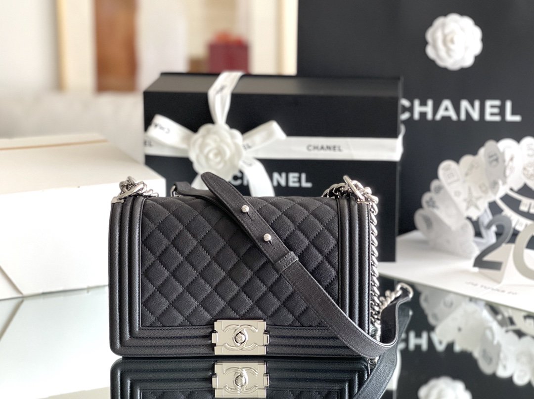 Chanel Medium Classic Flap Bag 25cm Black For Women