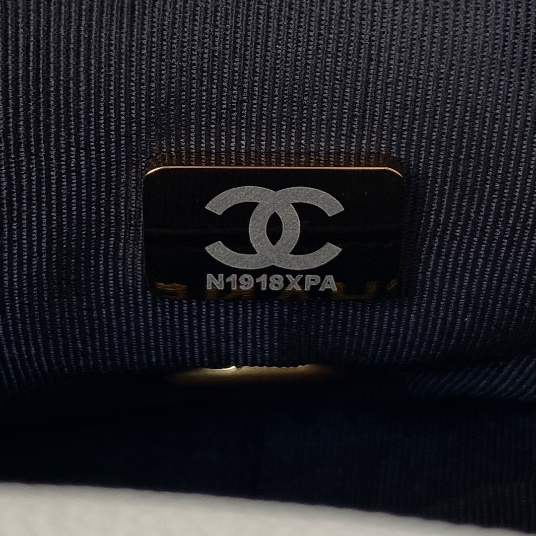 Chanel Mini Flap Bag With Top Handle Gold Hardware White For Women, Women’s Handbags, Shoulder Bags 7.9in/20cm AS2431 