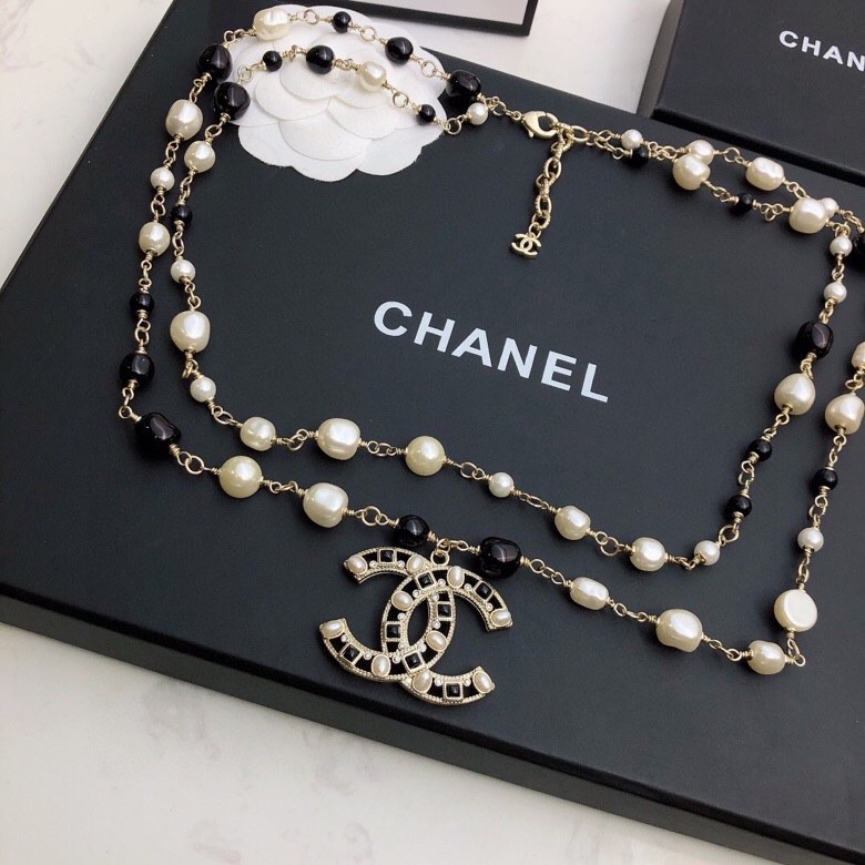 Chanel Mix Black And White Color Necklace Gold Tone For Women