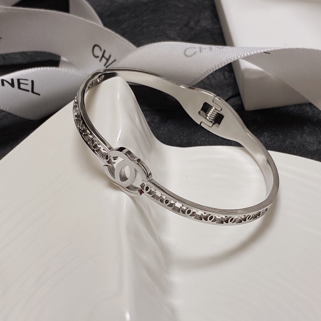 Chanel Mother Of Pearl Bracelet Silver For Women