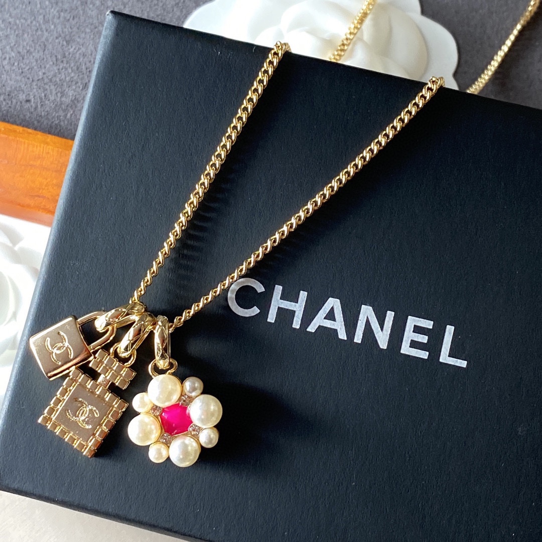Chanel Padlock Necklace Gold For Women