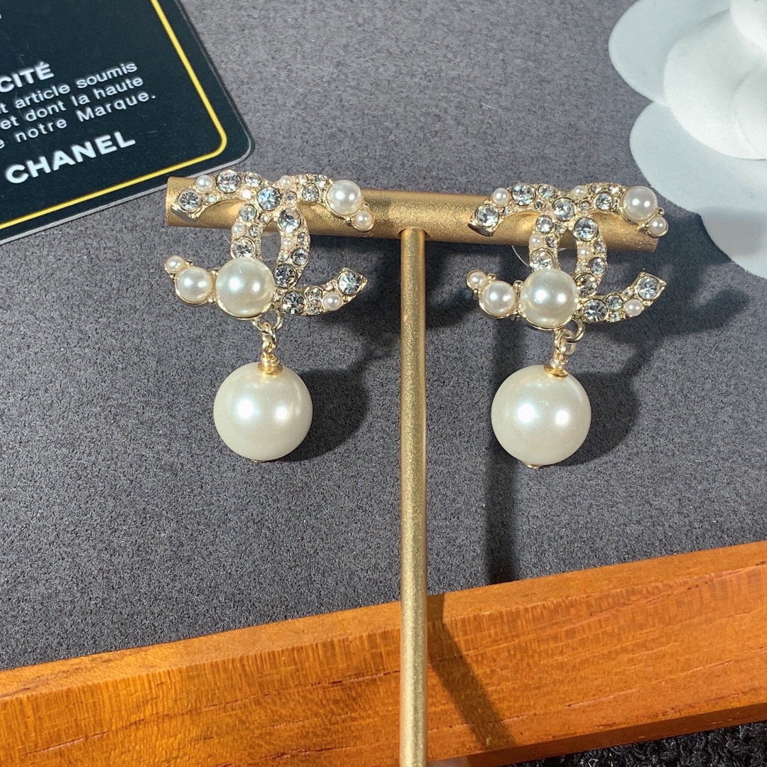Chanel Pearl C Double Earrings Gold For Women