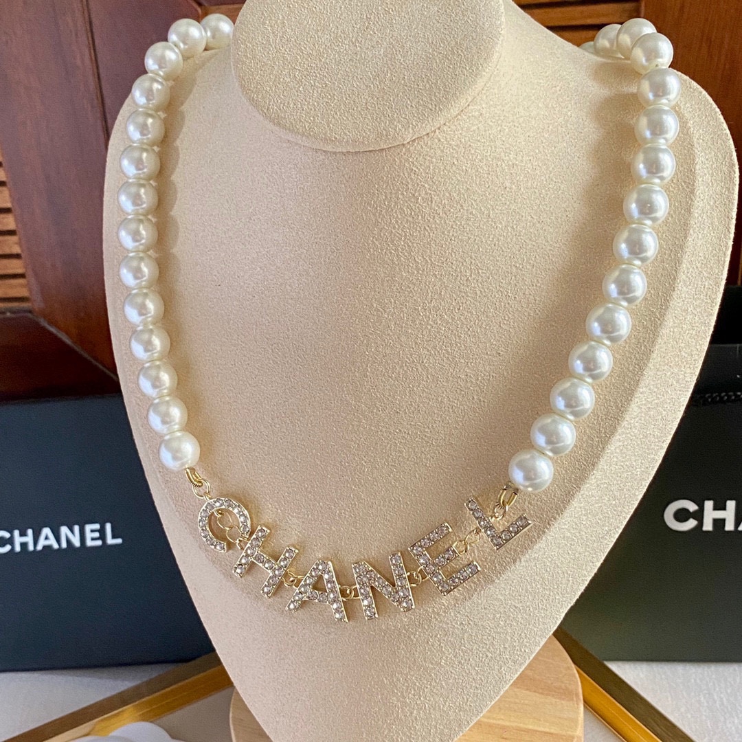Chanel Pearl Necklace Gold For Women