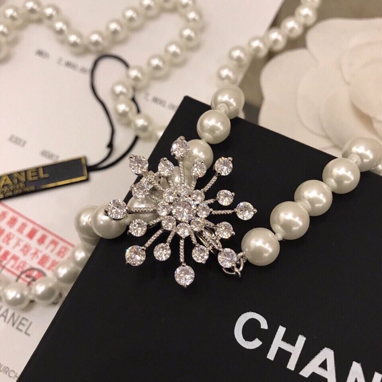 Chanel Pearl Necklace White For Women