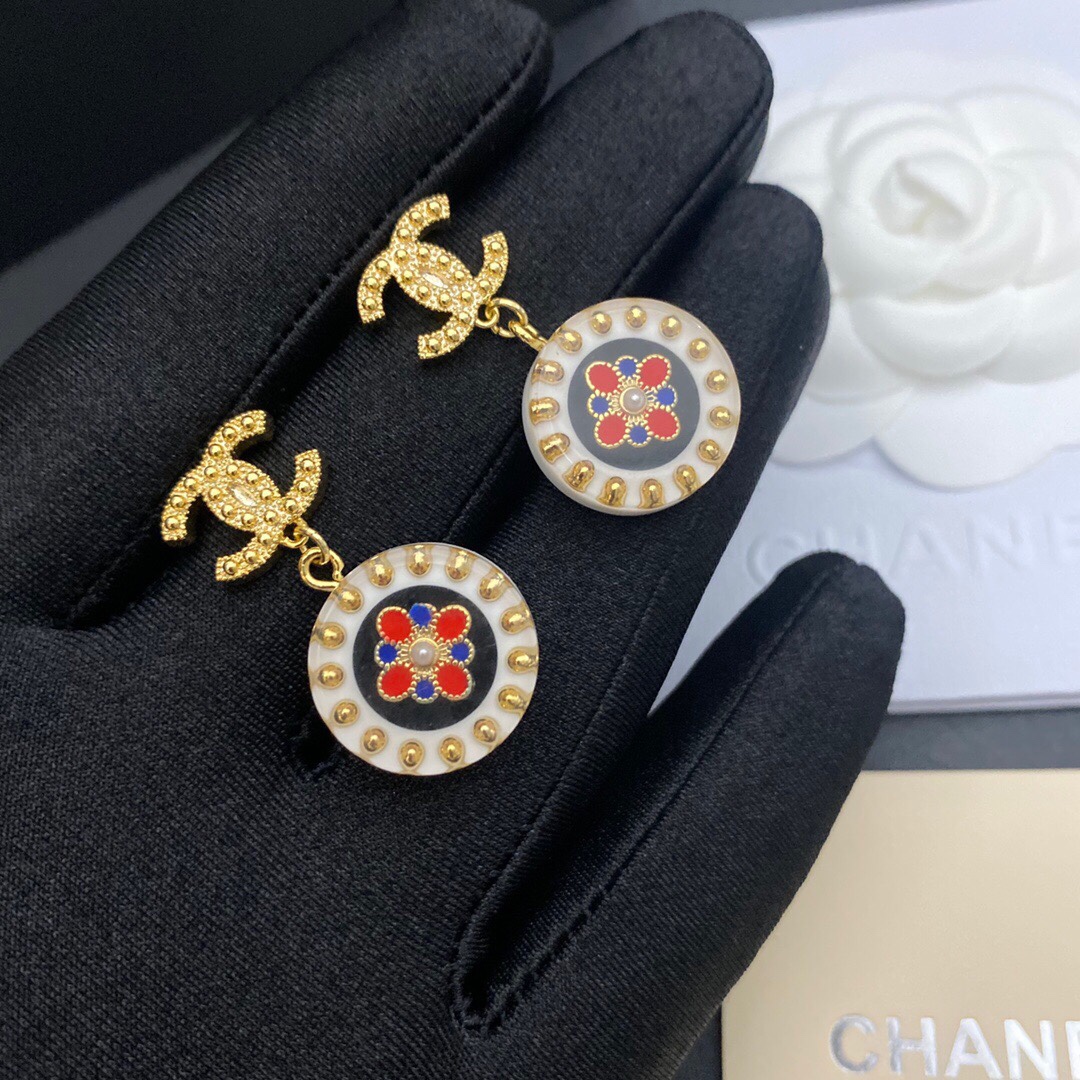 Chanel Red And Blue Pattern In Middle Circle Earrings Gold Tone For Women