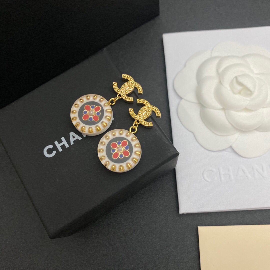 Chanel Red And Blue Pattern In Middle Circle Earrings Gold Tone For Women