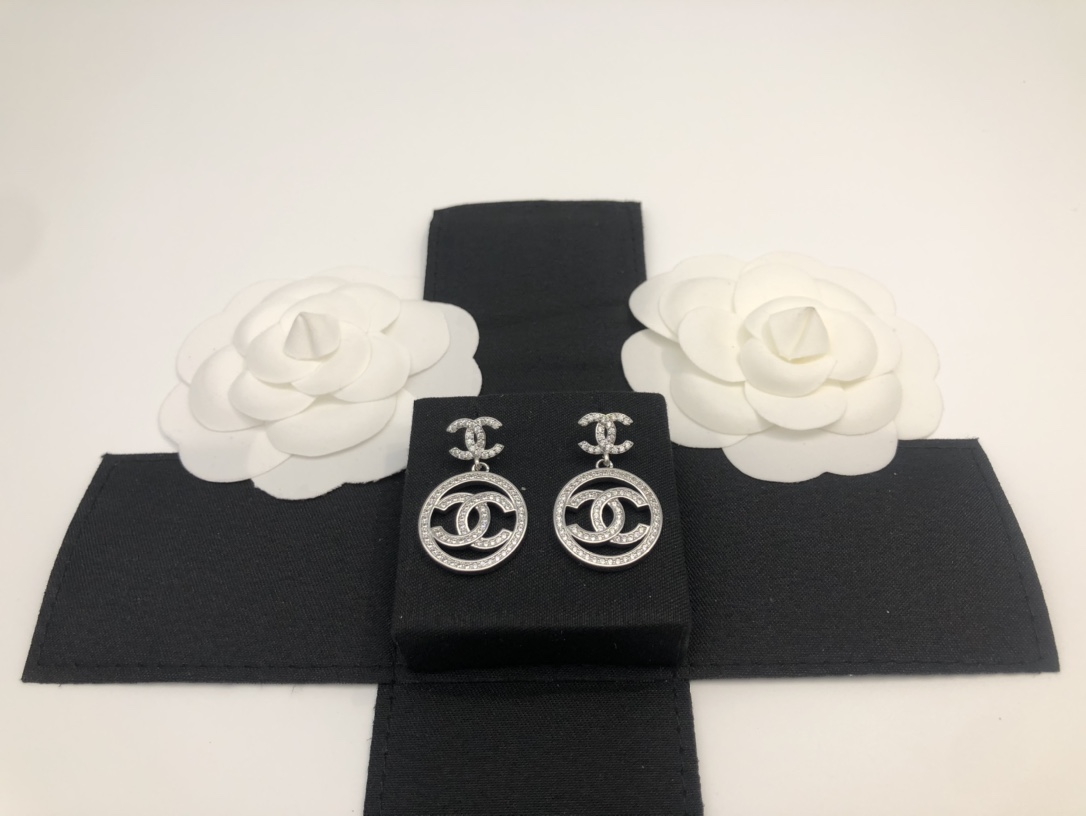 Chanel Round Double C Earrings Silver For Women