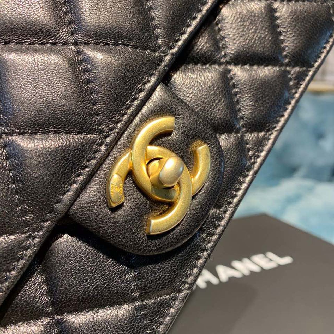 Chanel Short Pearl Handle Bag Gold Toned Hardware Black For Women, Women’s Handbags, Shoulder And Crossbody Bags 8.2in/21cm