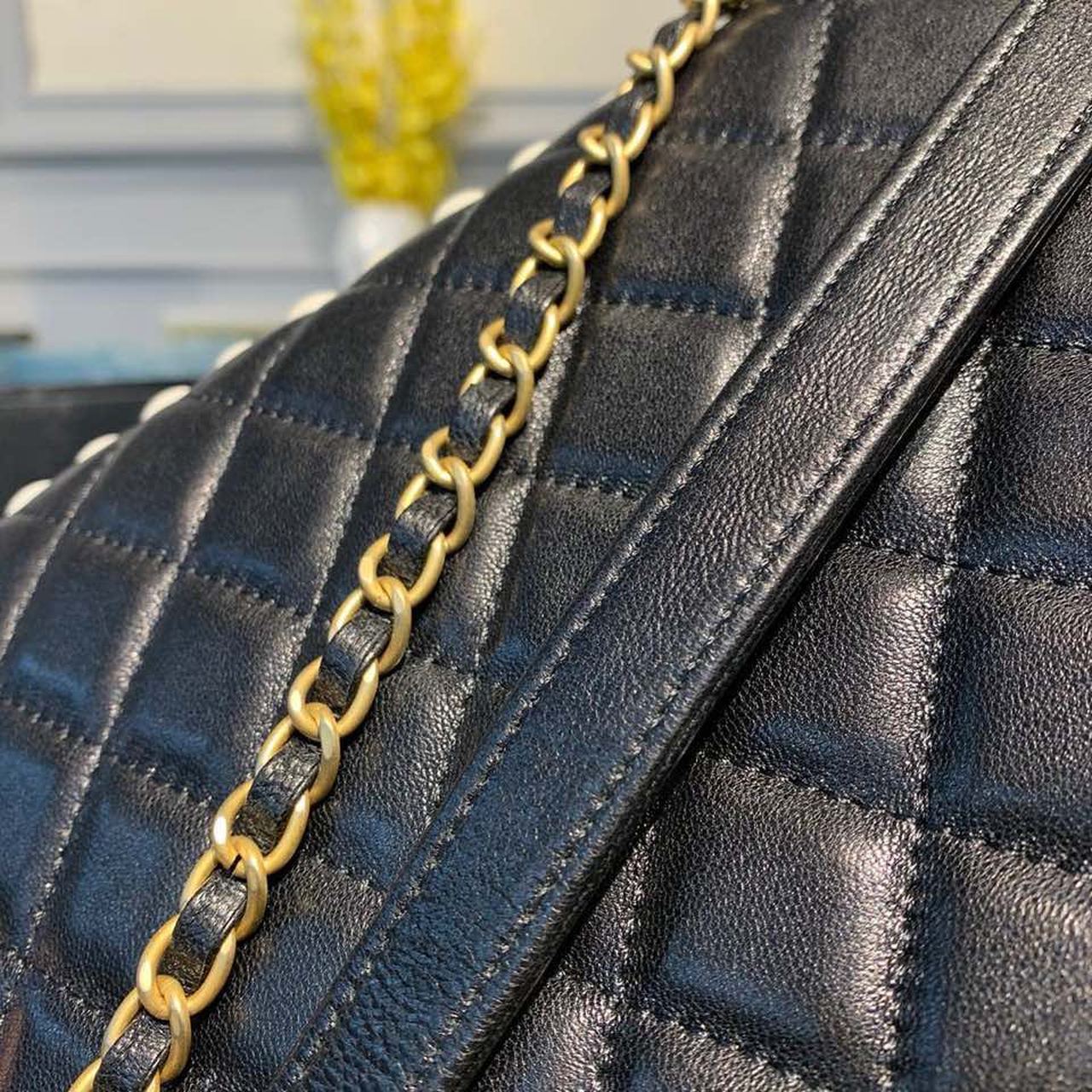 Chanel Short Pearl Handle Bag Gold Toned Hardware Black For Women, Women’s Handbags, Shoulder And Crossbody Bags 8.2in/21cm