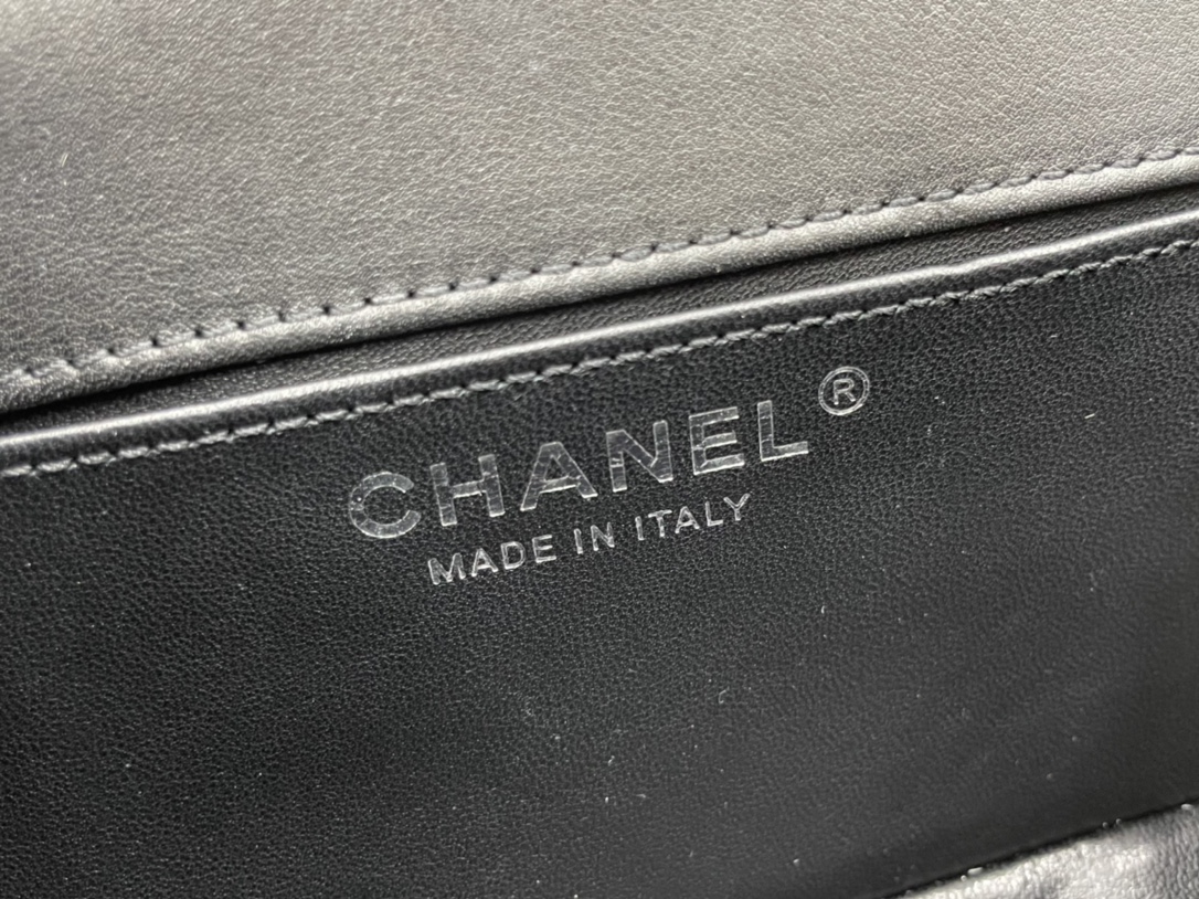 Chanel Small Boy Handbag Black For Women 8.2in/21cm
