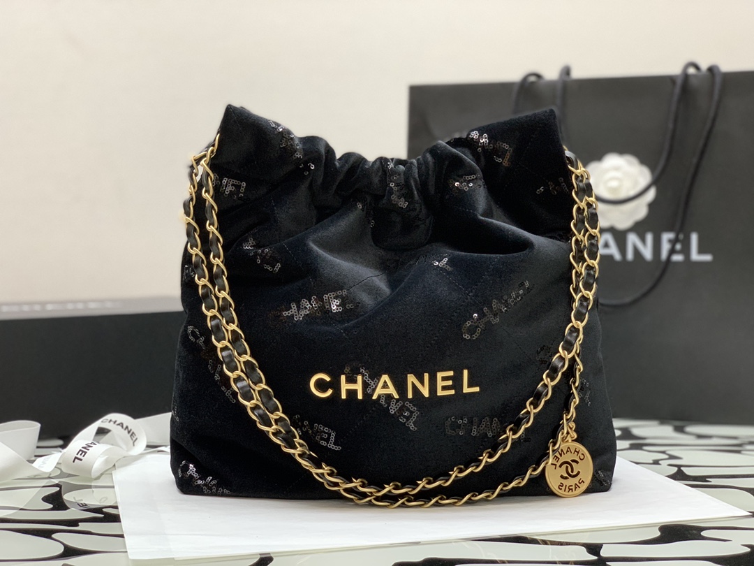 Chanel Small CHANEL 22 Handbag Black For Women, Women’s Bags 11.8in/30cm