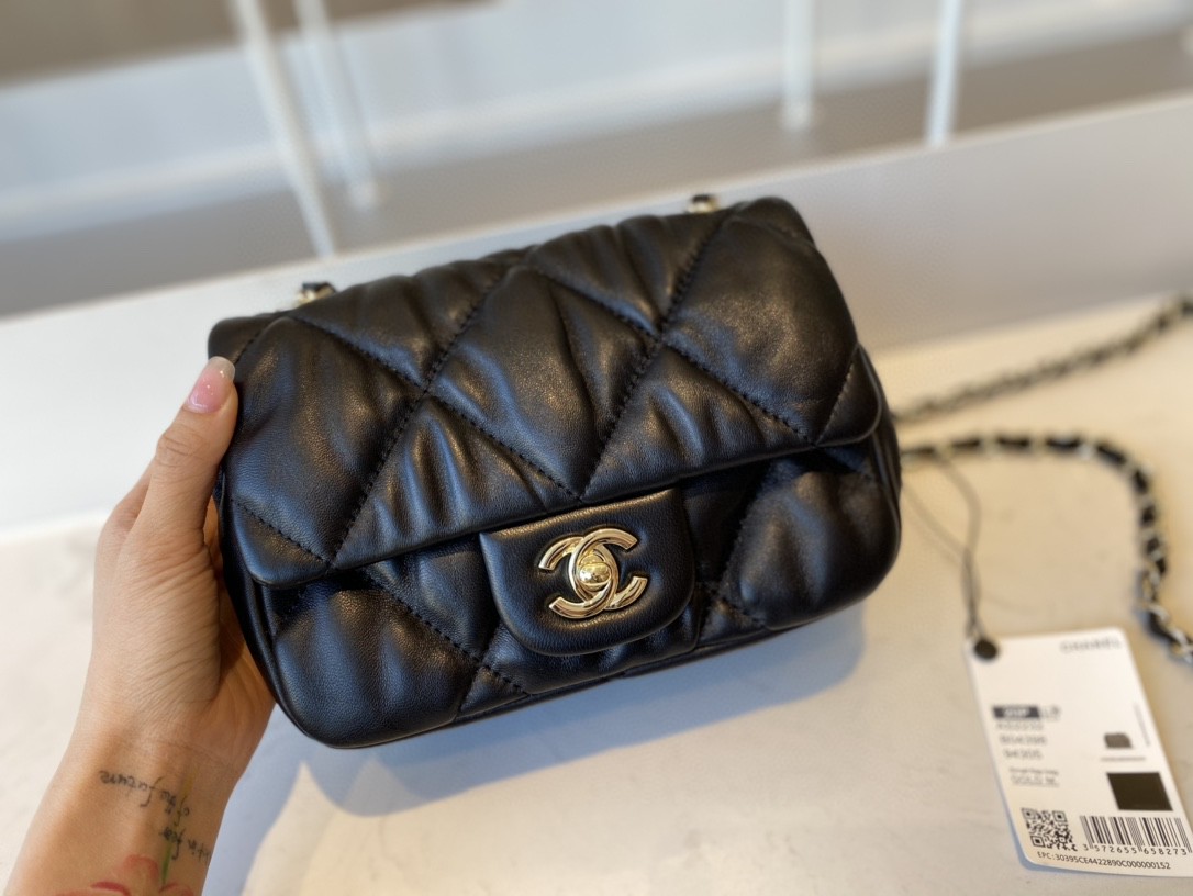 Chanel Small Flap Bag Gold Hardware Black For Women, Women’s Handbags, Shoulder Bags 7.5in/19cm