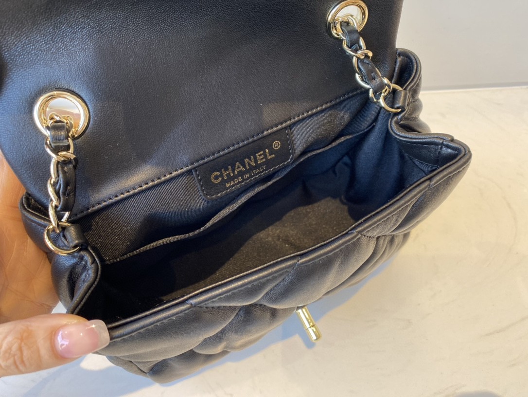 Chanel Small Flap Bag Gold Hardware Black For Women, Women’s Handbags, Shoulder Bags 7.5in/19cm